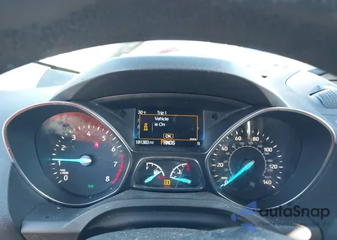 2018 Ford Escape S z USA, uszkodzony, nr VIN 1FMCU0F78JUB95695